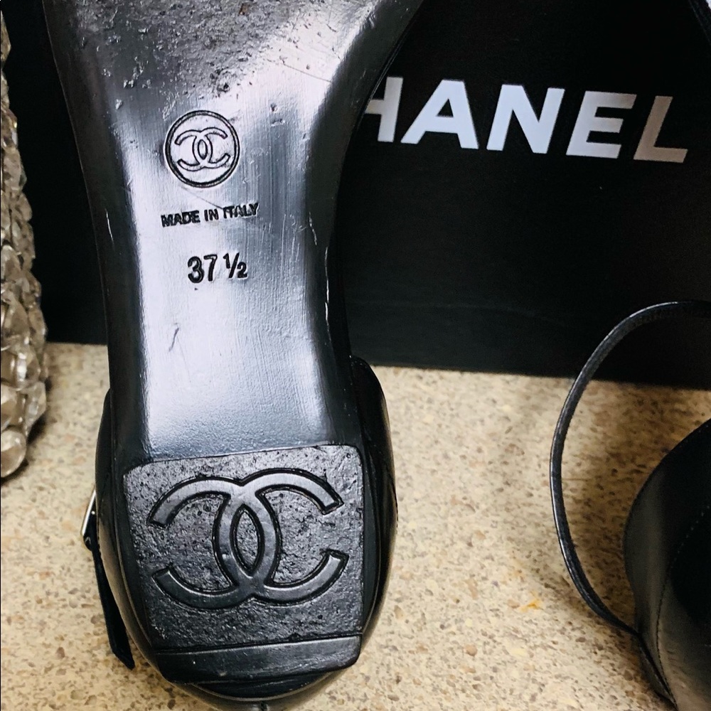 💯 Chanel t-strap sandals - Picture 5 of 6